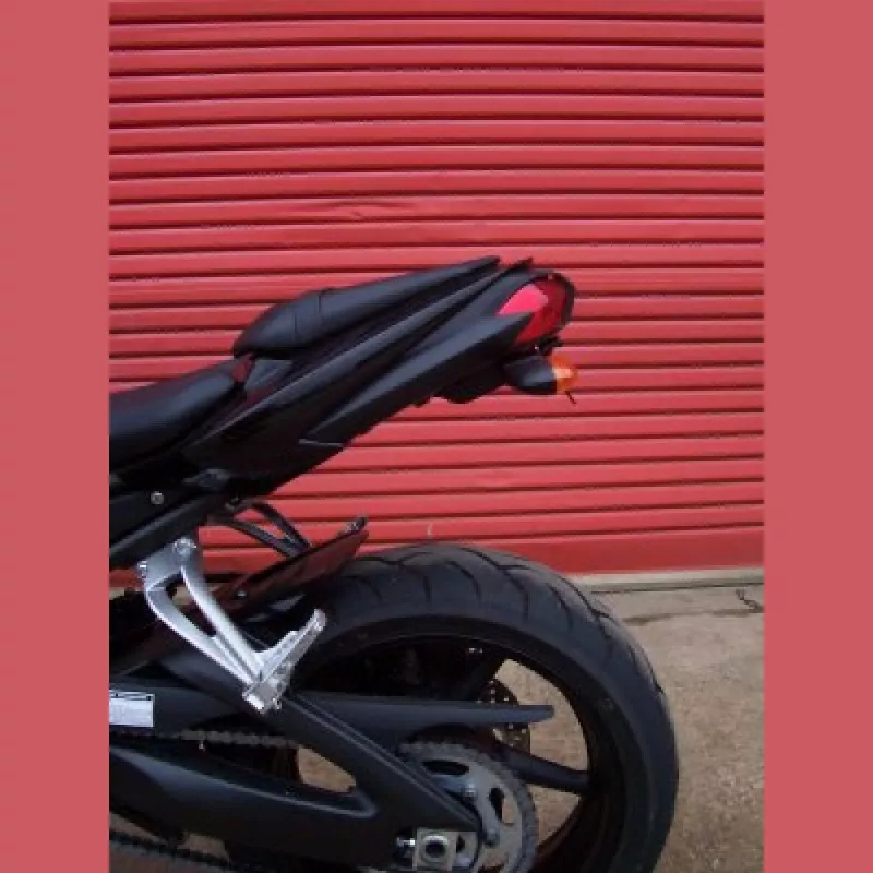 R&G Racing Kennzeichenhalter Yamaha FZ 1-N / FZ 8