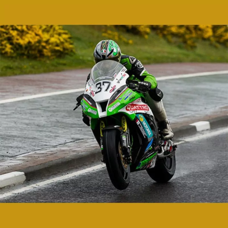 R&G Eazi-Grip Tank Traction Pads Honda CBR 300 R 2014-