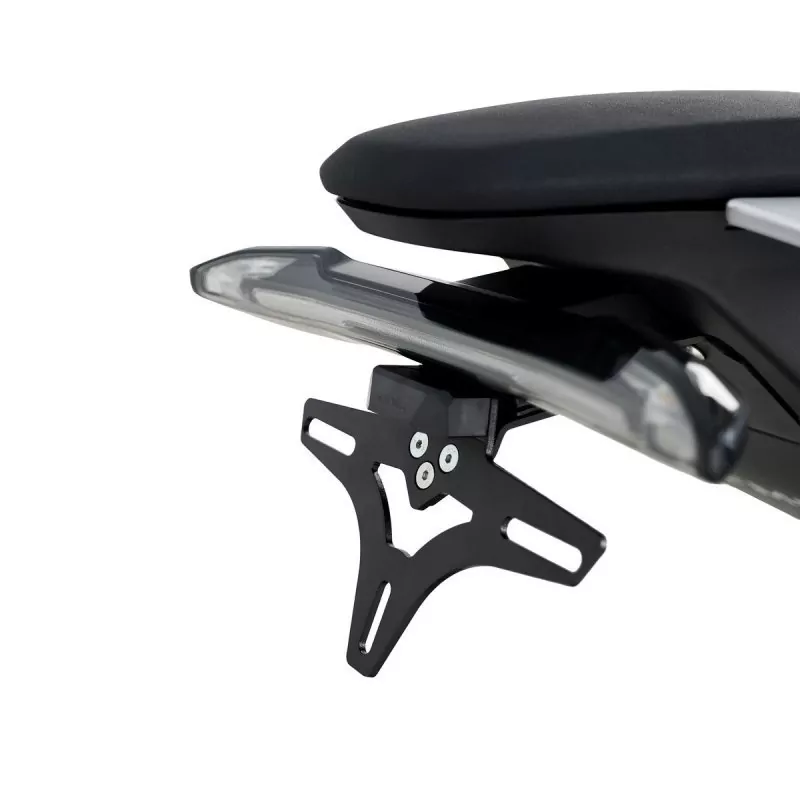 R&G Premium Kennzeichenhalter CF Moto 675 SR-R | 675 NK 2025-