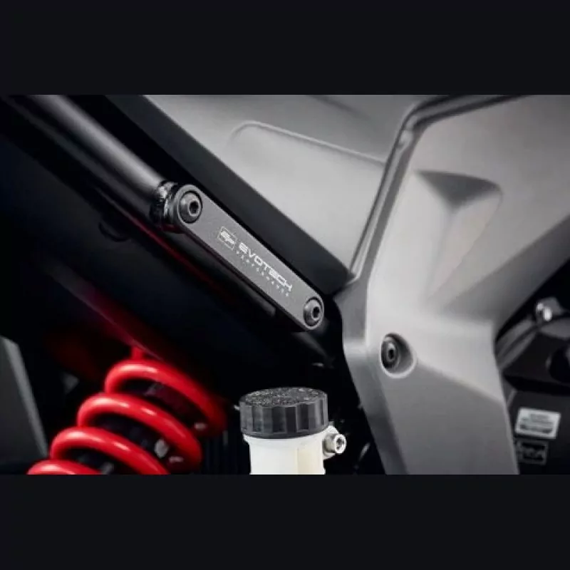 Evotech hintere Fussrasten Abdeckungen Triumph Trident 660 | Daytona 660