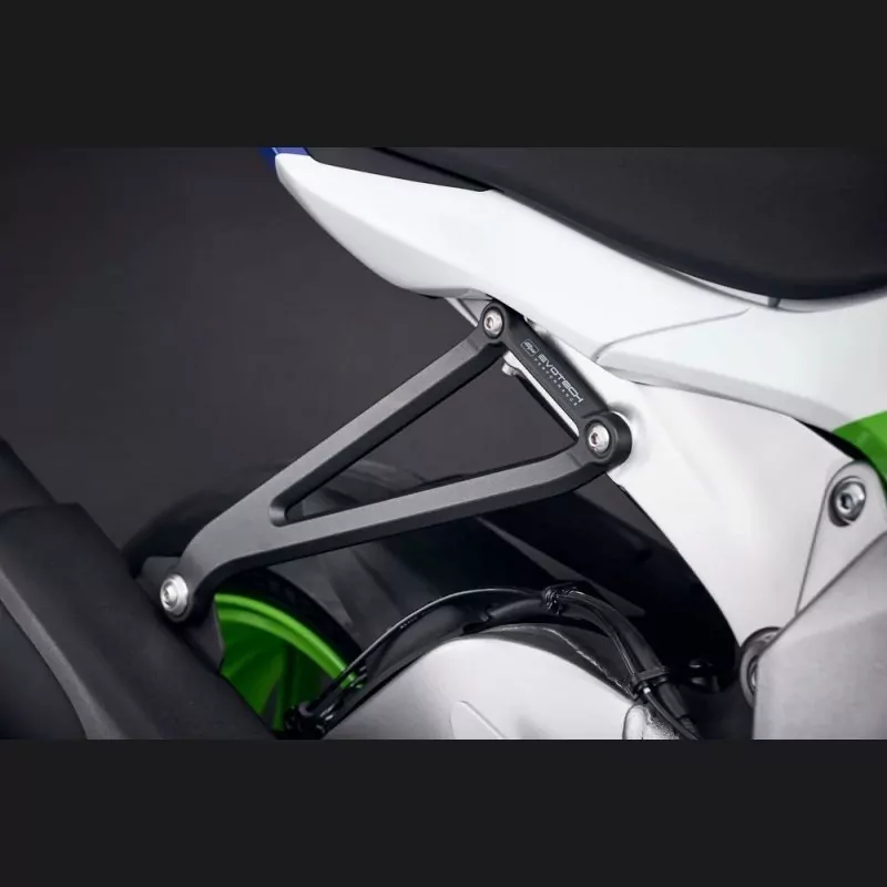 Evotech Auspuffhalter Set Kawasaki ZX-6 R 2009-