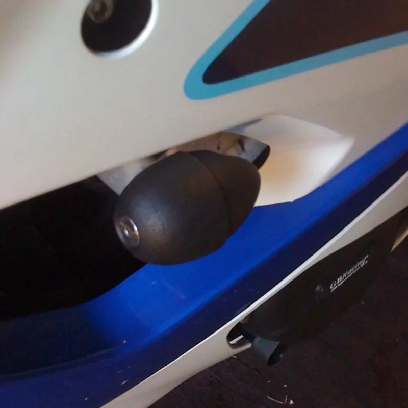 GB Racing Bullet Frame Slider Set Suzuki GSX-R 1000 2005-2008 - RACE