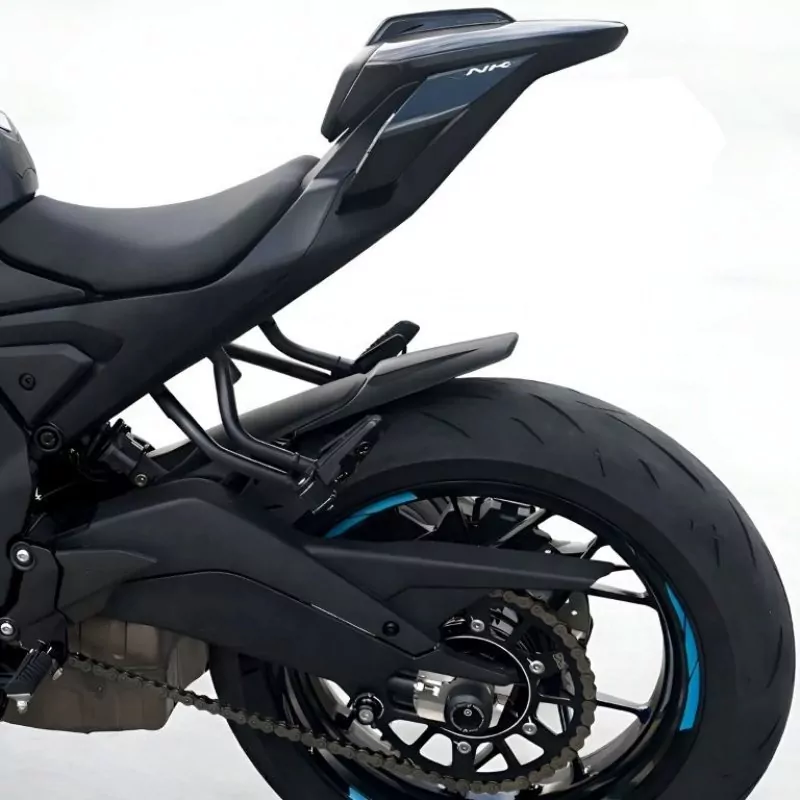 Pyramid Hinterradabdeckung Verlängerung Schwarz Matt CF Moto 675 NK 2025-