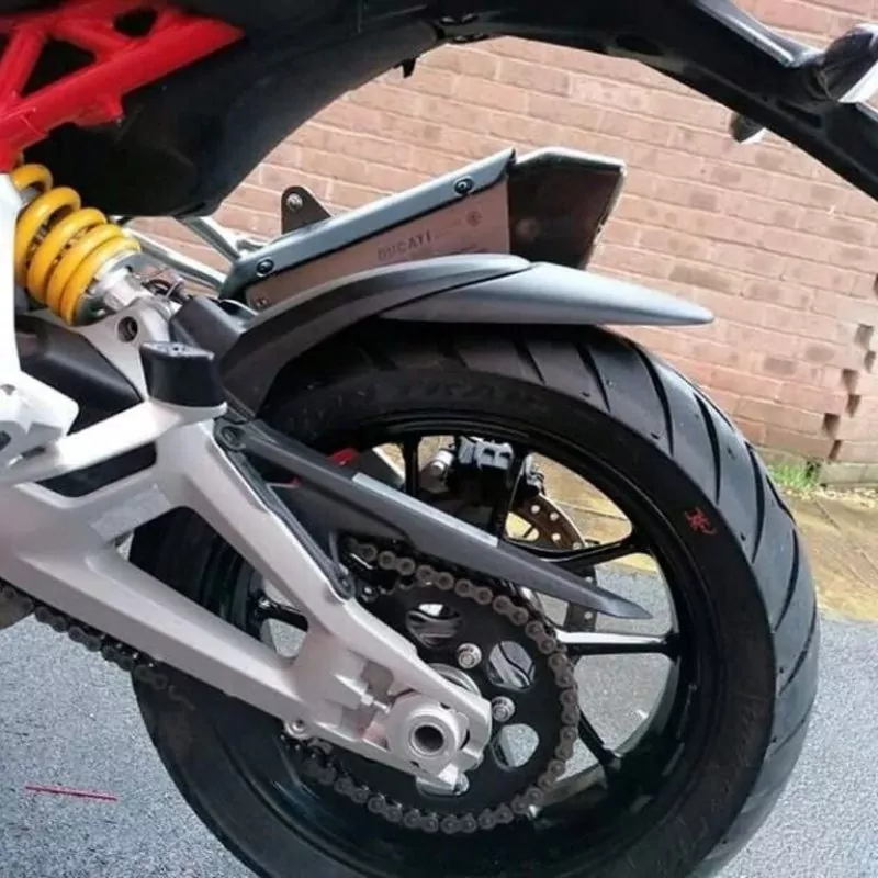 Pyramid Hinterradabdeckung Verlängerung Schwarz Matt Ducati Multistrada V4 / S / Rally 2024-