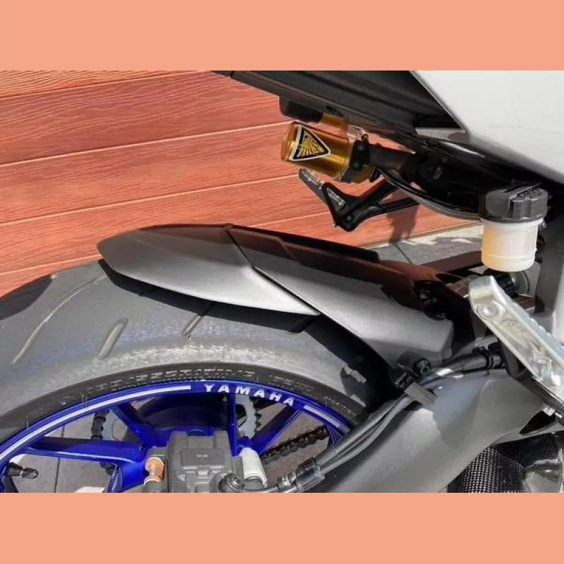 Pyramid Hinterradabdeckung Verlängerung Schwarz Matt Yamaha Tracer 900 2015-2017