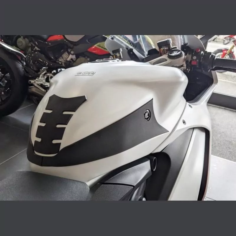 Eazi-Grip WRAP Tank Traction Pads Ducati Panigale V2 2020- / Streetfighter V2 2022-