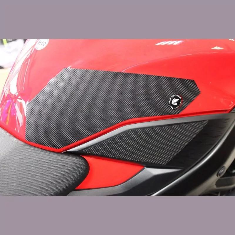 Eazi-Grip PRO Tank Traction Pads Suzuki GSX-S 750 2017-