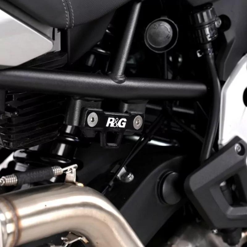 R&G hintere Fußrastenabdeckung Set Voge DS 900X 2024-