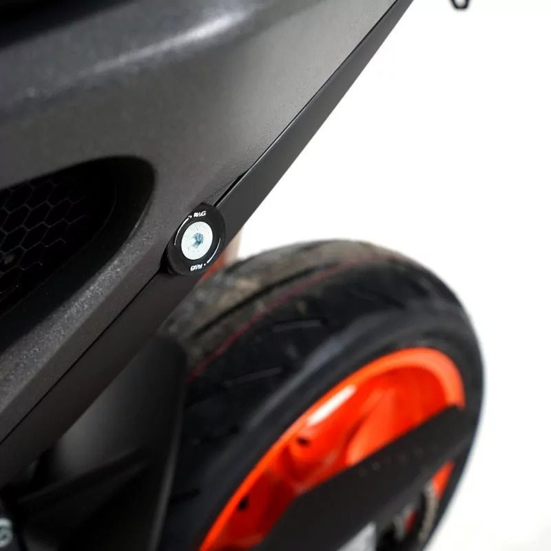 R&G hintere Fußrastenabdeckung KTM Duke 990 2024-