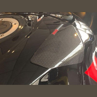 R&G Racing Carbon Tank Protektor Set passend für Suzuki GSX-R 1000 / R ab 2017 R&G Racing Carbon Tank Protektor Set passend für Suzuki GSX-R 1000 / R ab 2017