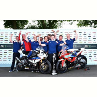 Vorschau: Eazi-Grip EVO Tank Traction Pads passend für BMW S 1000 R 2017-2020 / S 1000 RR 2015-2018 Vorschau: Eazi-Grip EVO Tank Traction Pads passend für BMW S 1000 R 2017-2020 / S 1000 RR 2015-2018